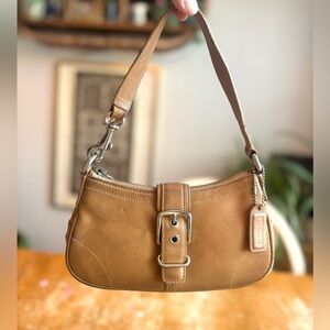 Coach Hamptons 7542 Camel Leather Shoulder Bag